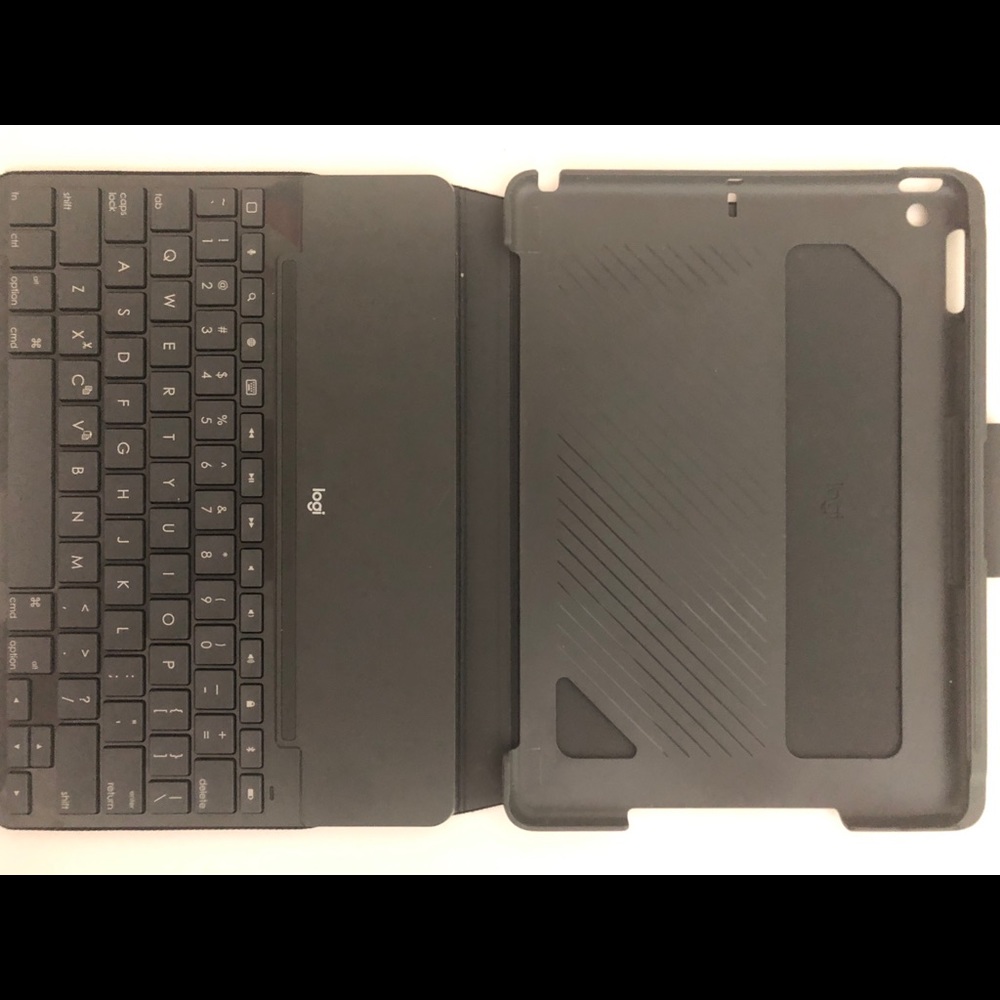 ipad Case with Keyboard - Picture 4 of 4